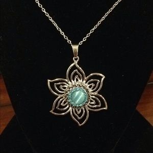 Beautiful flower statement necklace